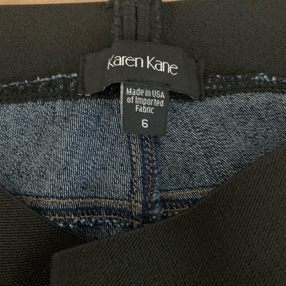 Karen Kane size 6 dark wash jeans, comfy elastic waist - Picture 2 of 3